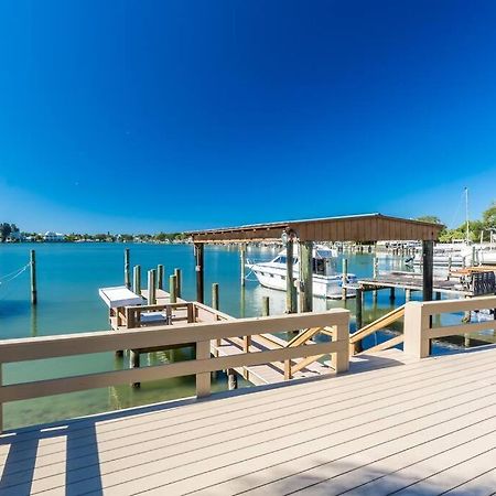 Amazing Water Front View Home Newly Renovated 3Bd 2Bth Clearwater Beach Exterior photo